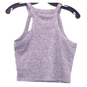 Sleevlesss crop top